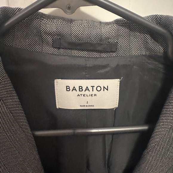 Babaton Vogue Aritzia blazer Size 1 (small) - Picture 4 of 6
